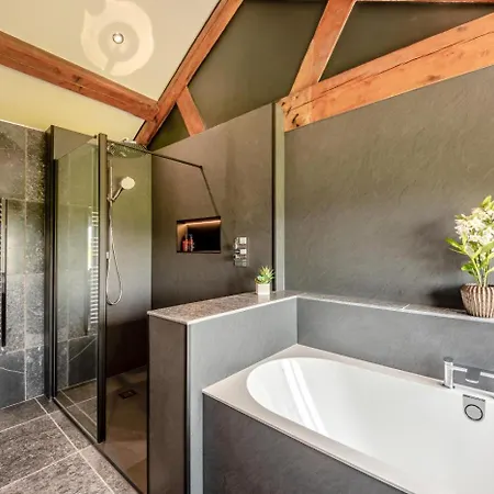 5 Bed In Oc-r35029 * Branthwaite